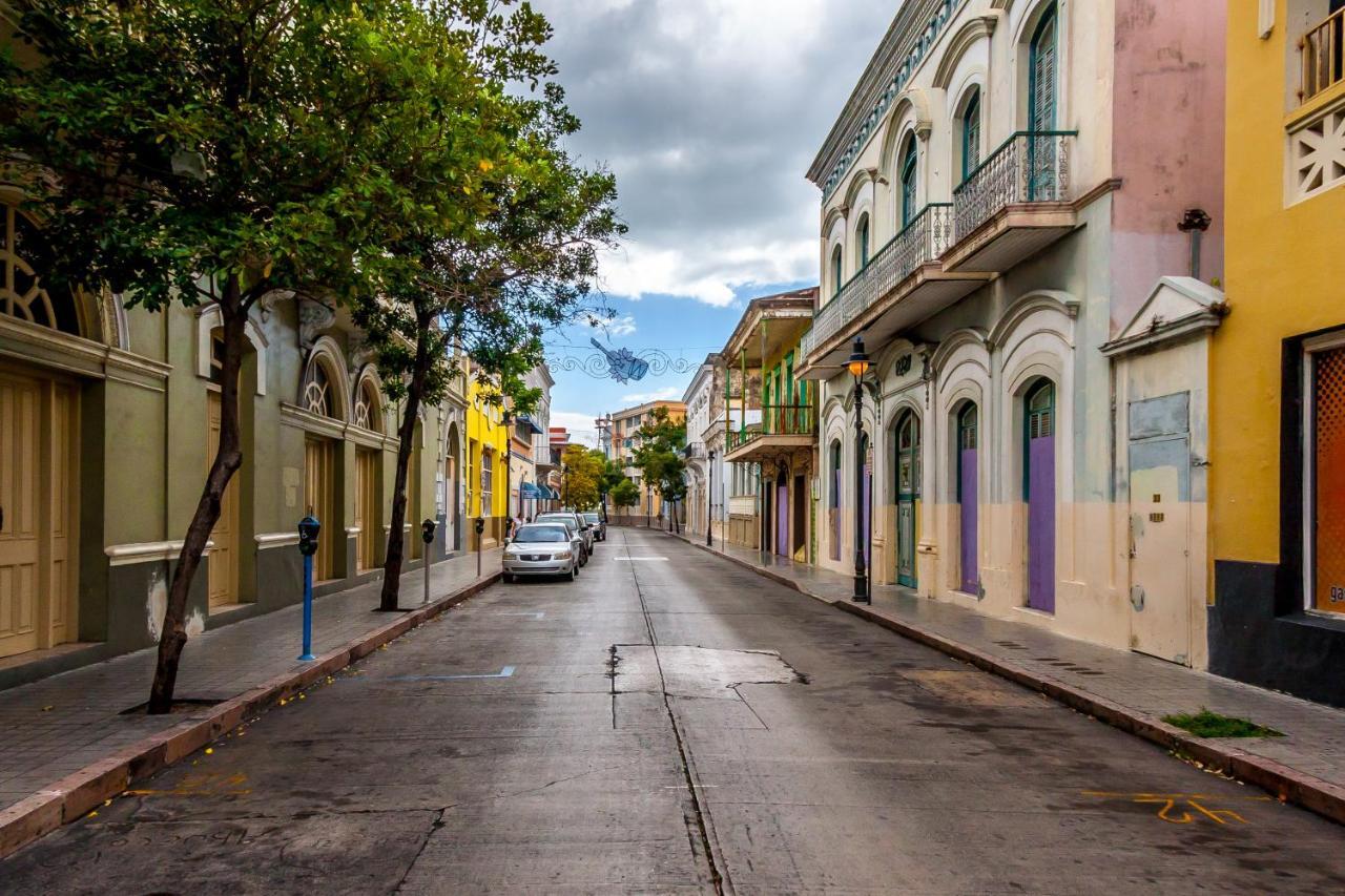 Apartamento Compact Haven With Private Entrance And Free Parking And Laundry Ponce Exterior foto